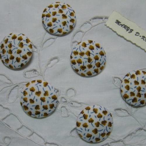 6  boutons tissu coton "petites fleurs marron" 28mm
