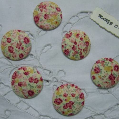 6  boutons tissu coton "fleuri rose fond écru" 28mm