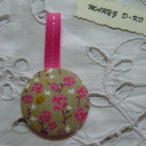 Pendentif bouton tissu 32mm "fleuri rose et taupe" 