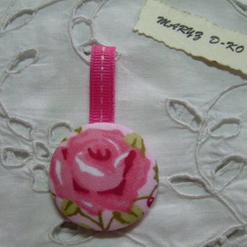 Pendentif bouton tissu 32mm " rose " 