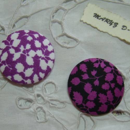 Duo boutons tissu fond plat,32mm "feuillage violet,blanc et noir" 