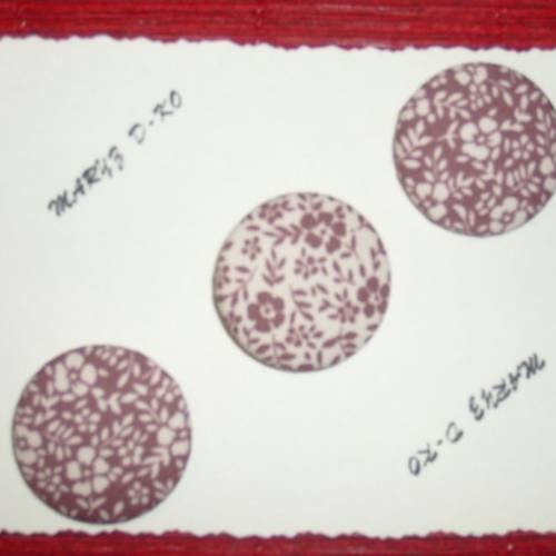 Trio boutons recouverts de tissu "fleuri taupe et écru"32mm