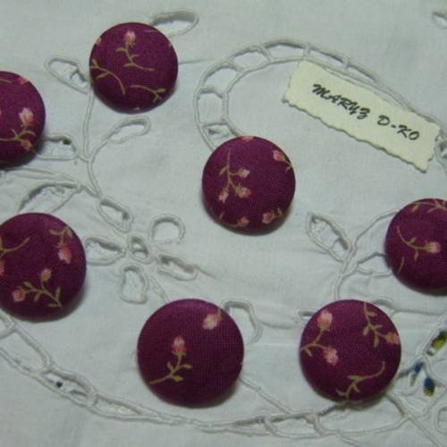 7 boutons tissu  coton 22mm" boutons de roses fond prune"