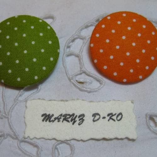 Duo boutons tissu 32mm "petits pois orange et olive" 
