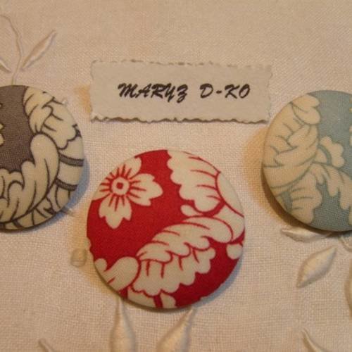 Trio boutons tissu 32mm " feuillage et fleurs moda "
