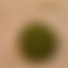 Bouton tissu vintage 40mm point de croix fond vert 