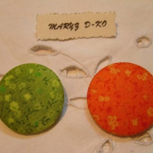 Duo boutons tissu 32mm "  liberty fleuri anis et orange  "