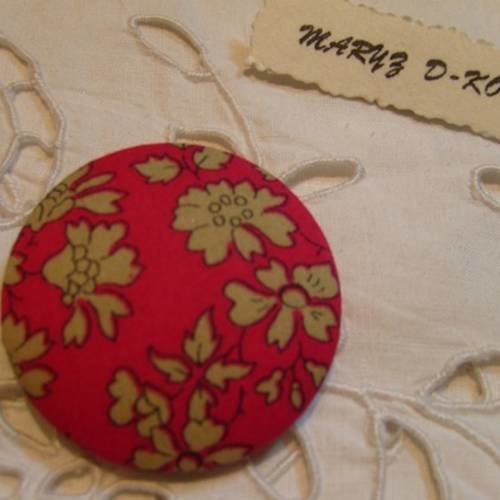 Bouton tissu 40mm liberty of london" capel rouge " 