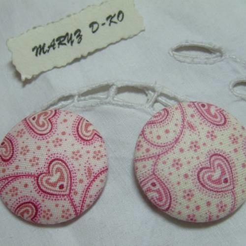2 boutons cabochons tissu 32mm " coeurs " 