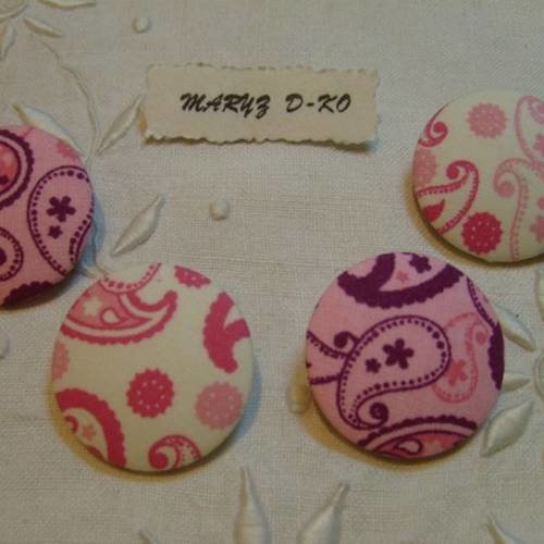4 boutons tissu 32mm " arabesques rose et prune " 
