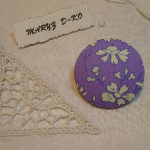 Boutons tissu 32mm liberty " capel mauve " 