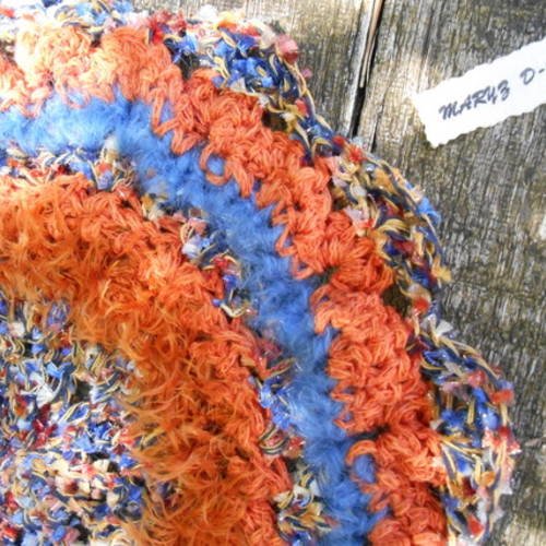 Mandala crochet laine fantaisie 29cm orange/bleu/marron 