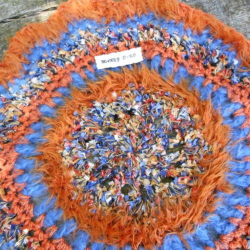 Mandala crochet laine fantaisie 32cm orange/bleu/marron 