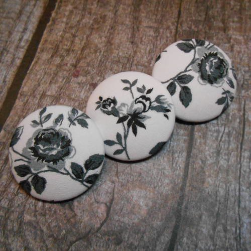 3 boutons 40mm recouverts tissu coton les roses 