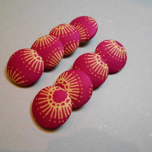 8 boutons tissu 20mm recouverts d'un coton fantaisie rose 