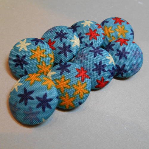 Boutons recouverts de tissu coton " étoiles " 20mm 