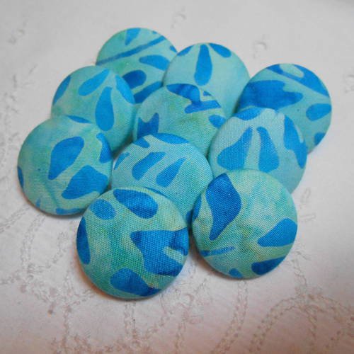 Boutons 22mm recouverts de tissu batik bleu lagon 