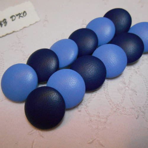 12 boutons 18mm recouverts de cuir d'agneau plongé bleu 