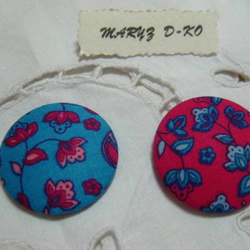 Cabochons tissu  32mm " fleuris rouge et bleu" 