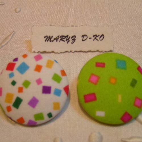 Duo boutons tissu 32mm " mosaique anis et blanc ""