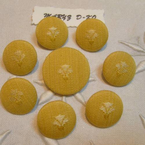 8 boutons tissu ameublement 18 et 24mm " montesquieu or "
