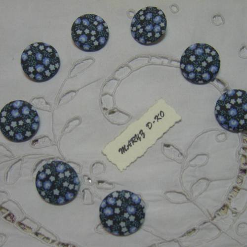 8  boutons tissu 22mm "fleuri fond bleu"
