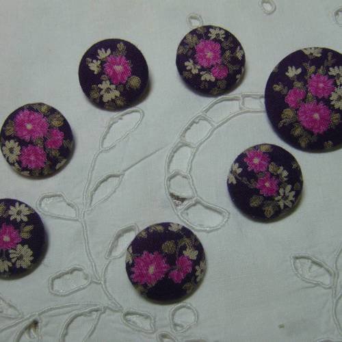 Assortiment 7 boutons recouverts de tissu "fleurs"
