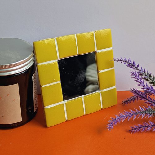 Miroir mosaïque jaune soleil, miroir mural rétro 70s, décoration artisanale colorée