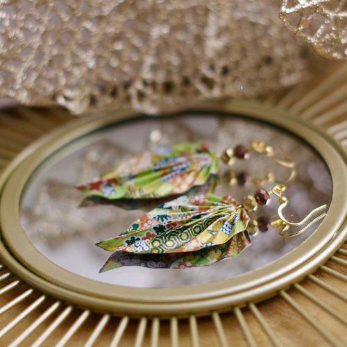 Boucles d'oreilles fantaisies feuilles origami