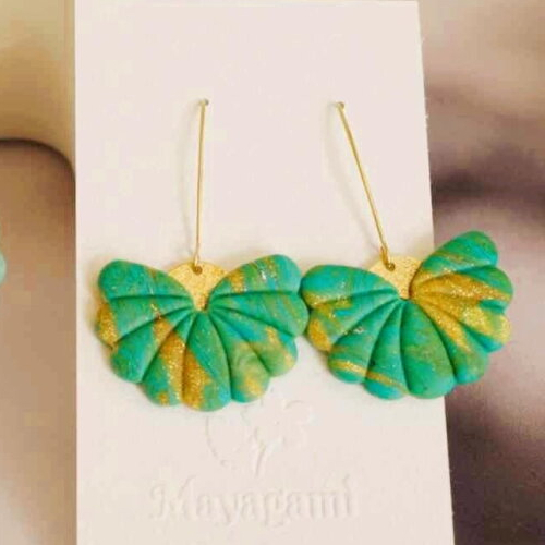 Boucles d’oreilles éventail sensu en polymère turquoise ou vert jaune et en acier inoxydable doré