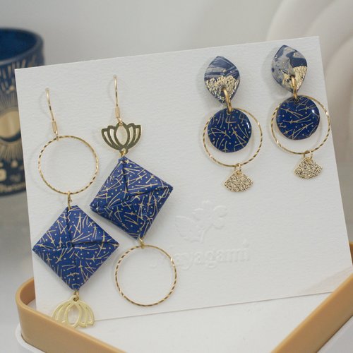 Packs découvertes avec des boucles d’oreilles origami en papier washi bleu et or