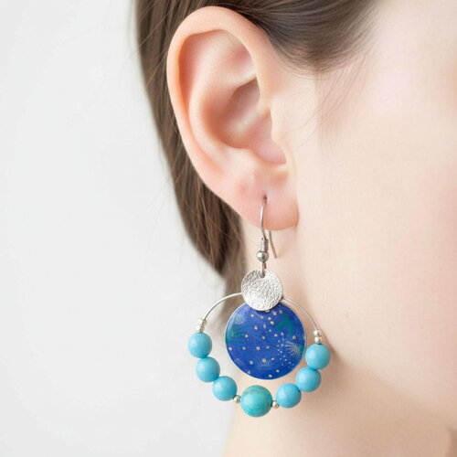 Boucles d’oreilles turquoise et nacre bleue , créoles bohèmes avec du papier japonais , bijou fait main , cadeau femme