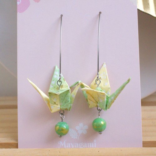 Boucles d'oreilles "grue de longévité" en papier japonais - porte-bonheur japonais, une idée cadeau pour les passionnés du japon