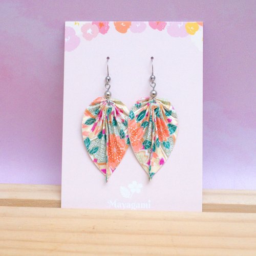 Boucles d'oreilles origami en forme de feuille d'automne avec du papier japonais washi, bijoux artisanaux , cadeau femme chic