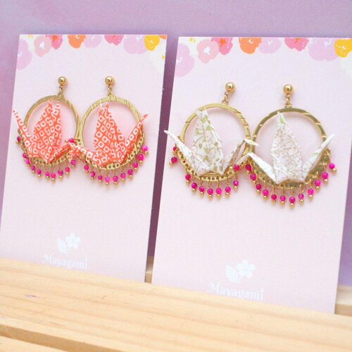 Boucles d'oreilles grues origami en papier washi artisanal et des créoles avec des perles roses