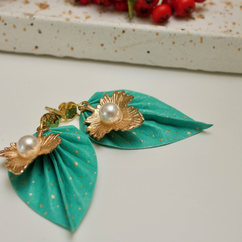 Boucles d'oreilles feuilles origami, création unique mayagami création