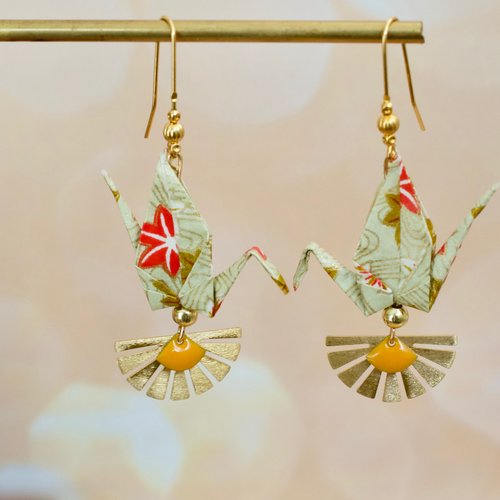 Boucles d'oreilles grue origami, bijou pour femme. cadeau bijou artisanal