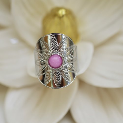 Bague fleur en acier inoxydable avec jade rose teintée, style bohème chic