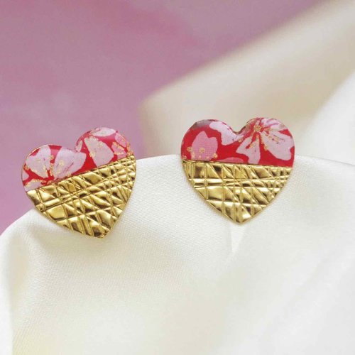Boucles d'oreilles cœur puces d'oreilles en acier martelé et papier japanais bleu rose rouge fleuri