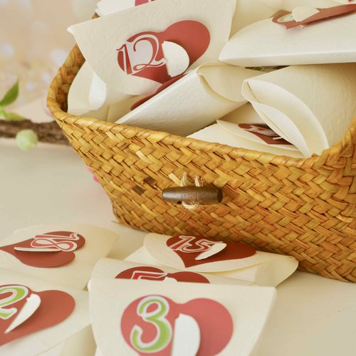 Calendrier de l’avent bijoux , édition féérique 24 jours de bijoux en pierres naturelles et fantaisies