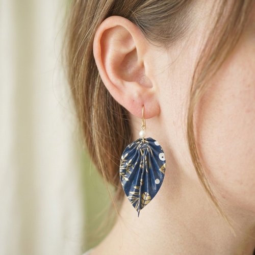 Boucles d'oreilles origami feuilles papier washi bleu or blanc