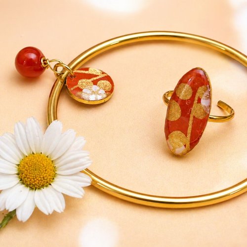 Parure élégance fleurie avec un bracelet & une bague dorée