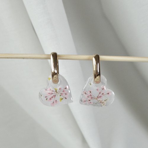 Paire de boucles d’oreilles en acier inoxydable avec pampilles uniques faites à la mains