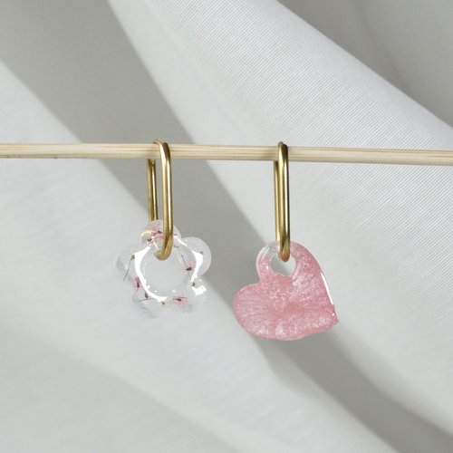 Paire de boucles d’oreilles en acier inoxydable avec pampilles uniques faites à la mains