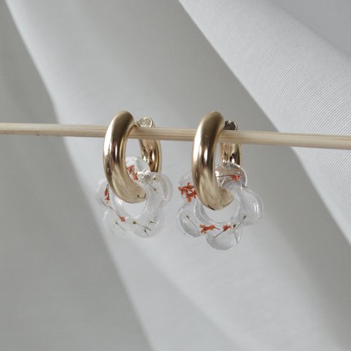 Paire de boucles d’oreilles en acier inoxydable avec pampilles uniques faites à la mains