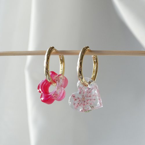 Paire de boucles d’oreilles en acier inoxydable avec pampilles uniques faites à la mains