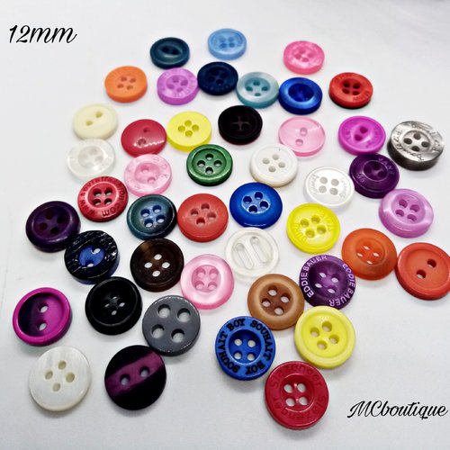 30 petits boutons mélangés 12mm