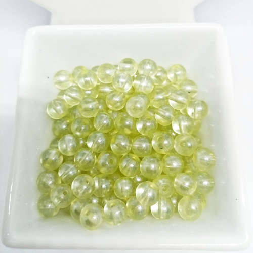 50 perles en verre flashées 6mm jaune clair