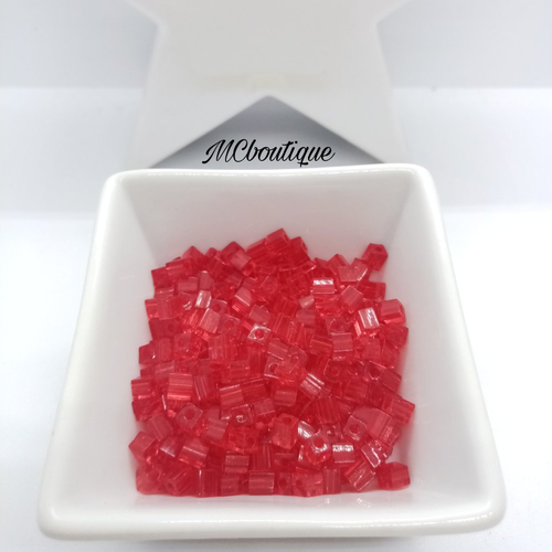 Perles miyuki cubes 4mm verre 20g rouge transparent