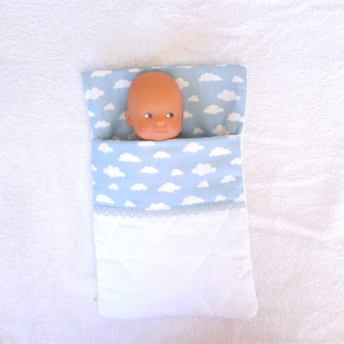 Accessoire mini poupon corolle - sac de couchage bleu nuages